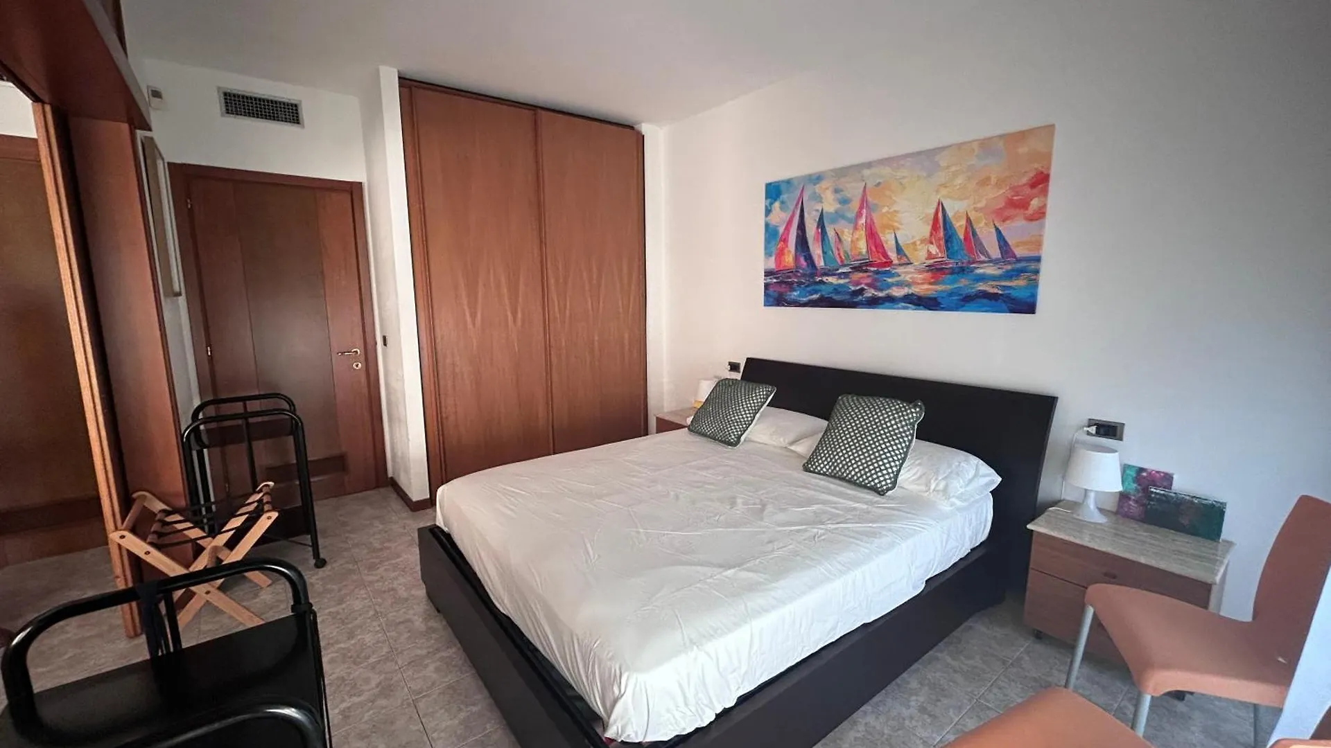 Casa Marilia Daire Livorno 0*,